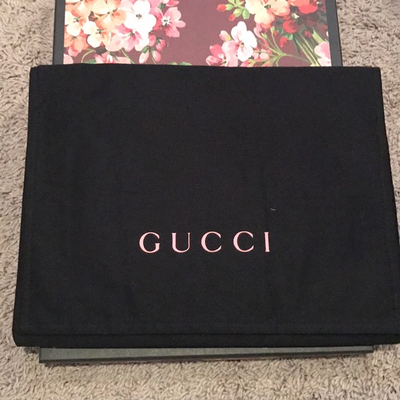 Bag - Picture 2 of 5